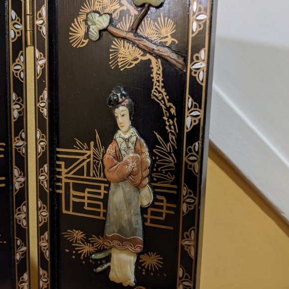 Vintage Asian Geisha Folding Tabletop Screen Divider - black lacquer wood screen - Picture 9 of 15